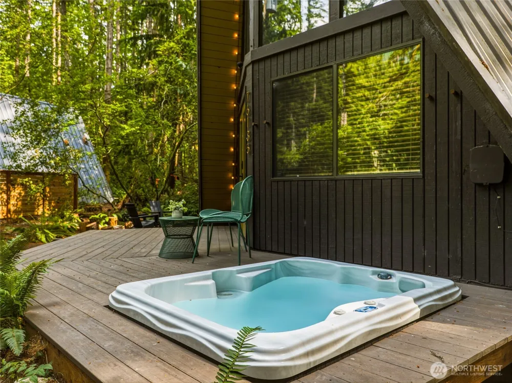 76135 NE 122nd Street Skykomish, WA 98288