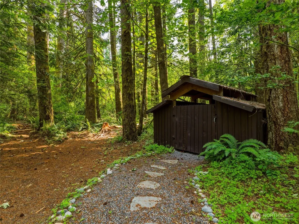 76135 NE 122nd Street Skykomish, WA 98288