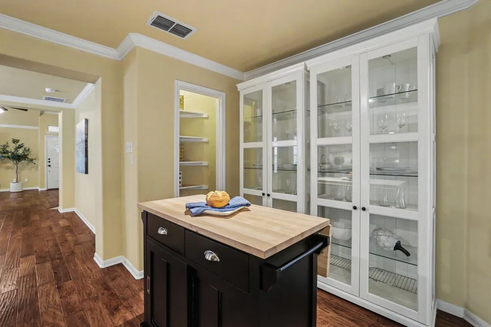 1710 Gaylord Drive Austin, TX 78728