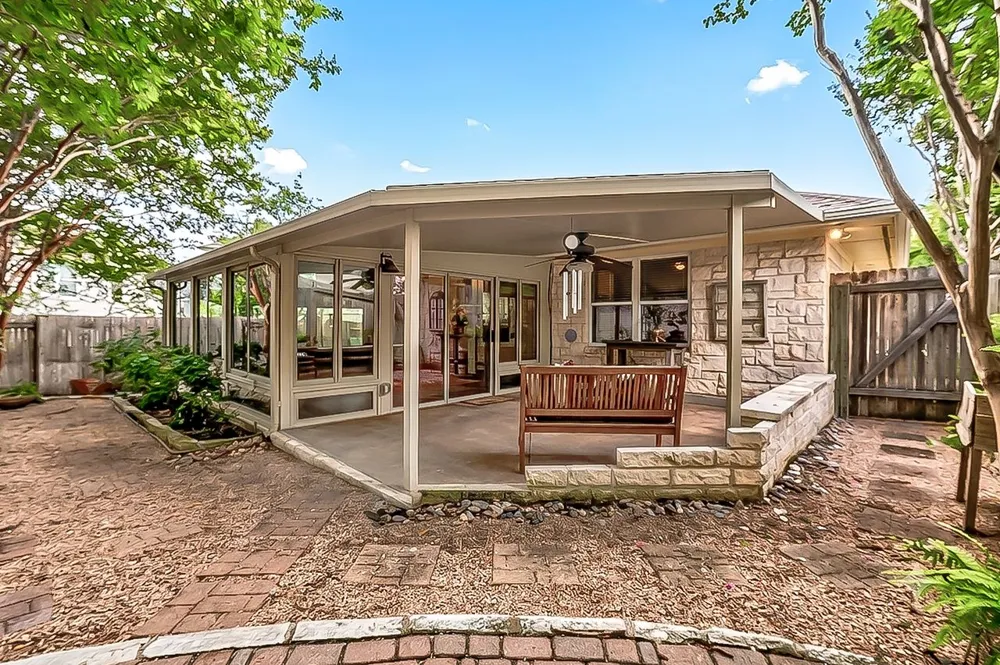 1710 Gaylord Drive Austin, TX 78728