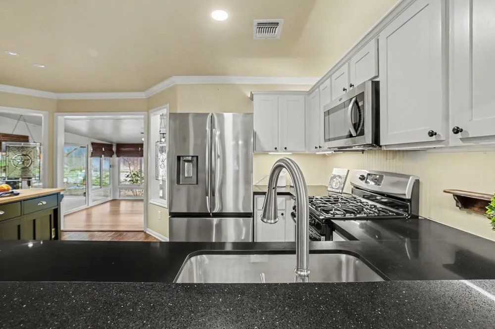 1710 Gaylord Drive Austin, TX 78728