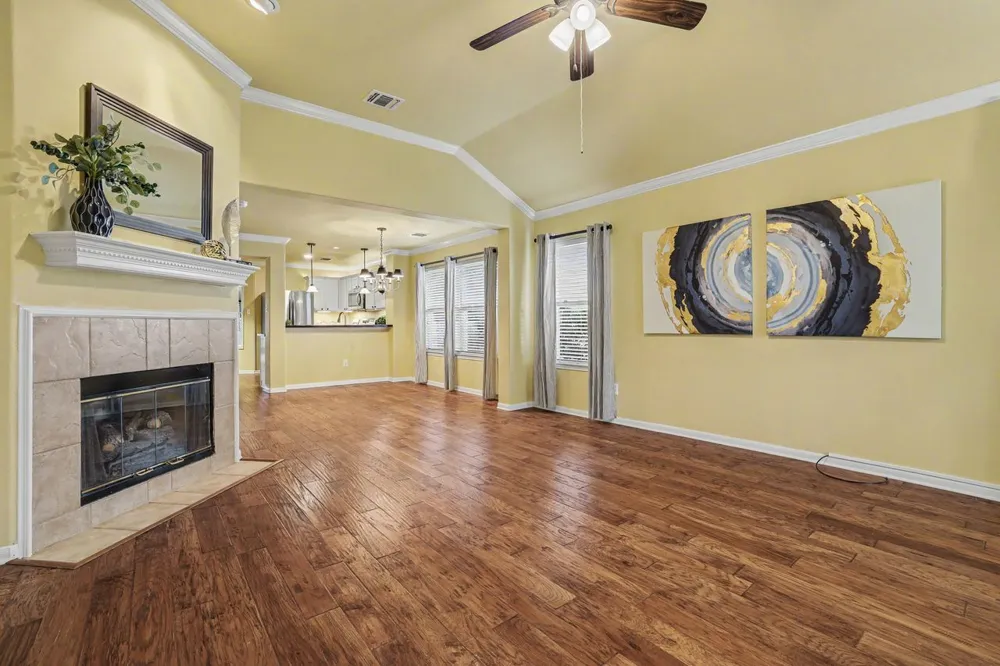 1710 Gaylord Drive Austin, TX 78728