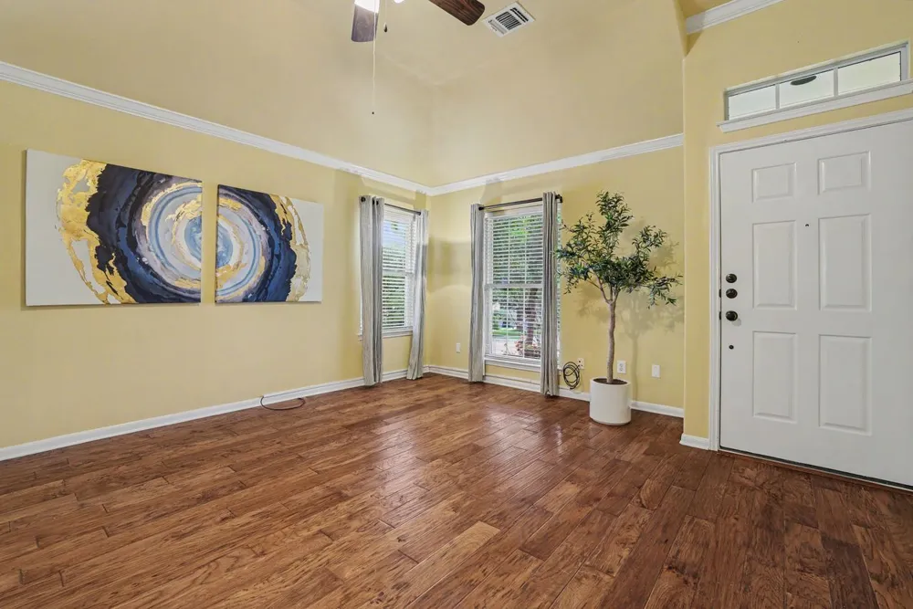 1710 Gaylord Drive Austin, TX 78728