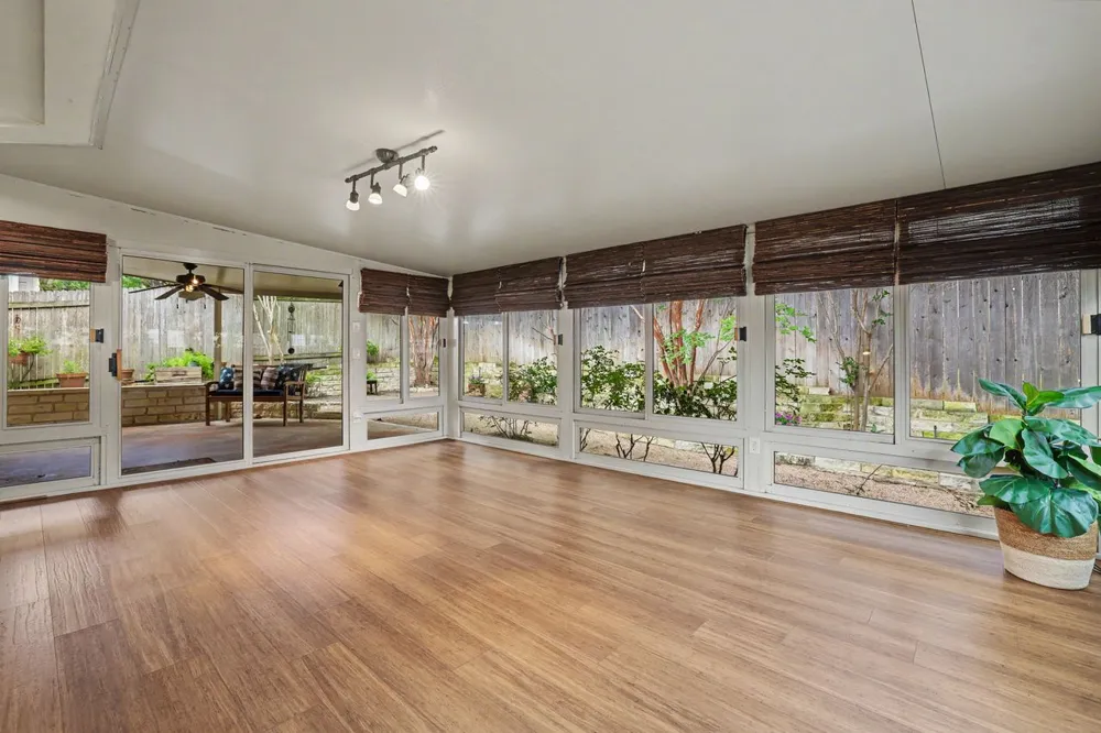 1710 Gaylord Drive Austin, TX 78728