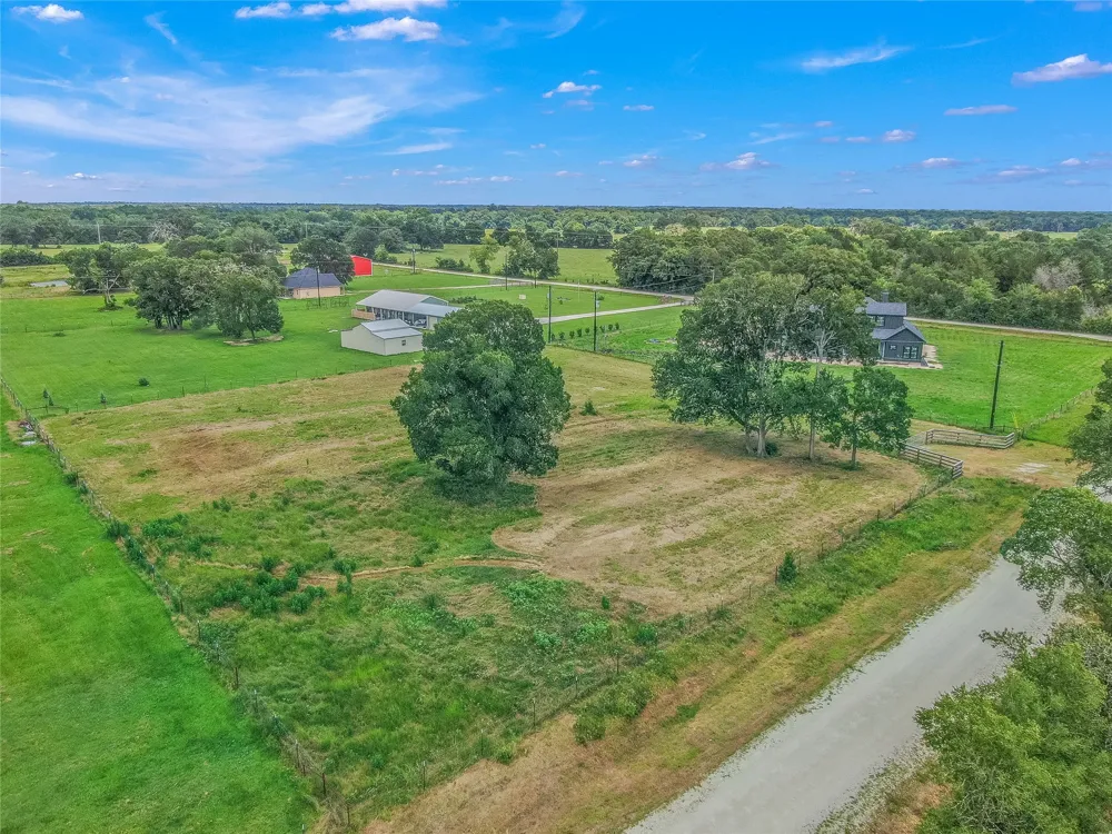 12889 Della Love Road Bryan, TX 77808