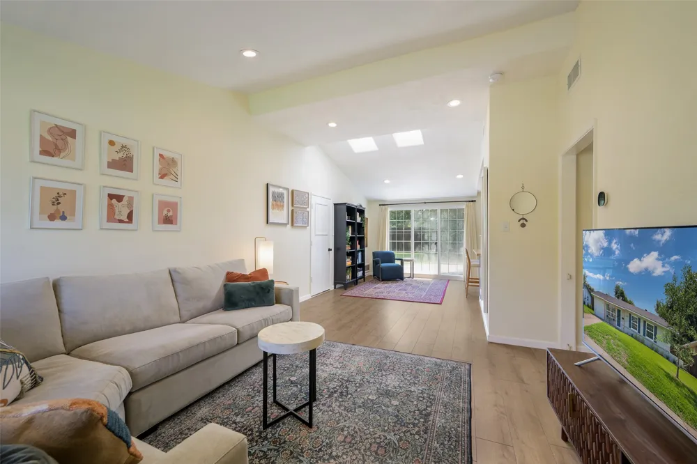 13536 Castleton Drive Farmers Branch, TX 75234
