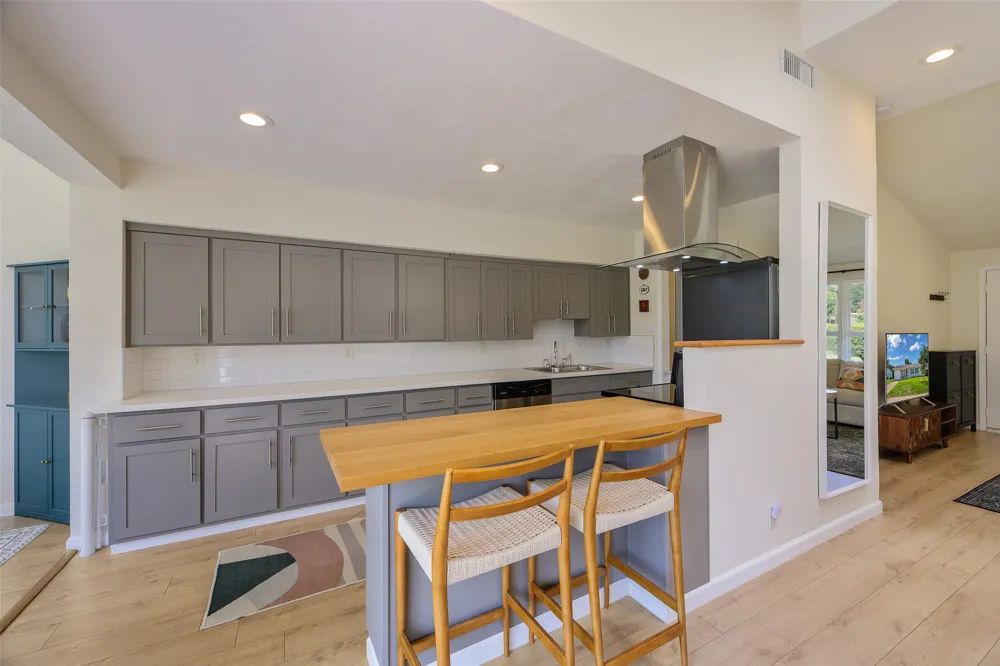 13536 Castleton Drive Farmers Branch, TX 75234