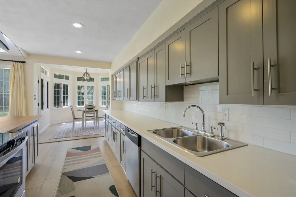 13536 Castleton Drive Farmers Branch, TX 75234