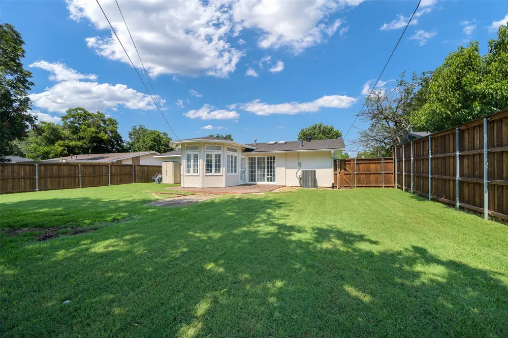 13536 Castleton Drive Farmers Branch, TX 75234