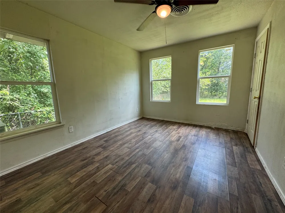 1605 Jackson Street Commerce, TX 75428