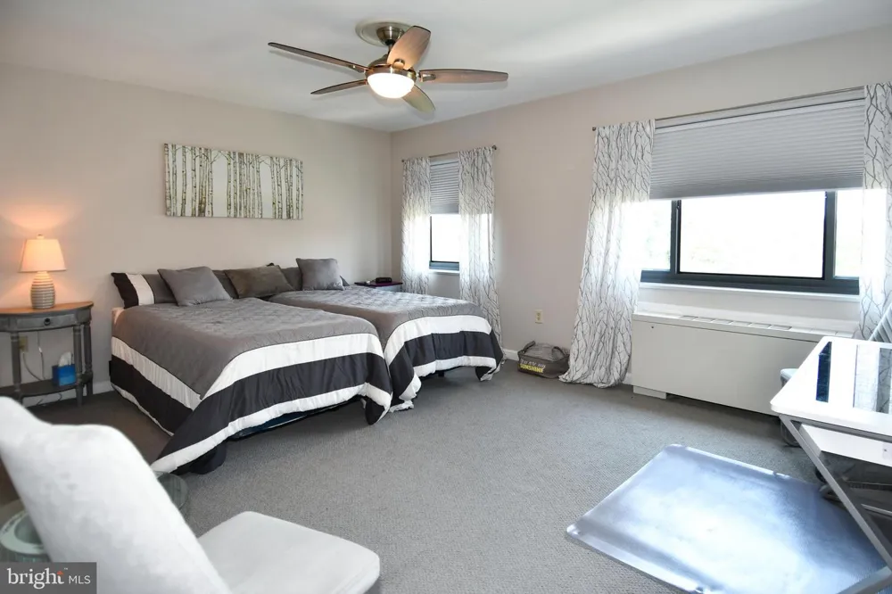 1200 S ARLINGTON RIDGE ROAD #704 Arlington, VA 22202