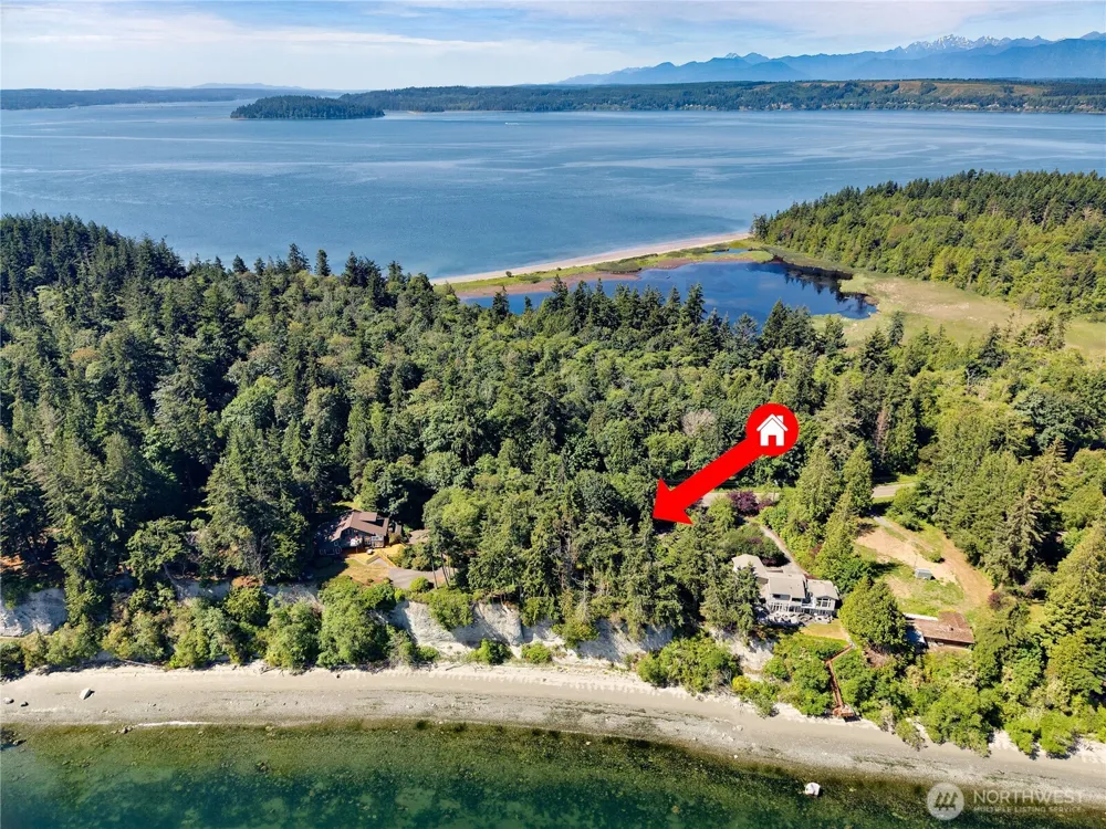 3992 NE Twin Spits Road Hansville, WA 98340