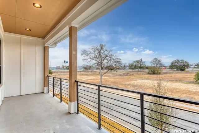 413 MCMILLAN PL San Antonio, TX 78210