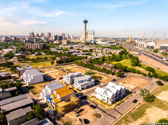 413 MCMILLAN PL San Antonio, TX 78210