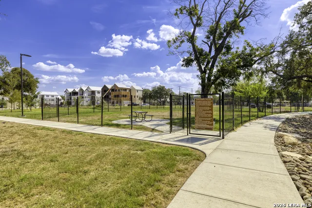413 MCMILLAN PL San Antonio, TX 78210
