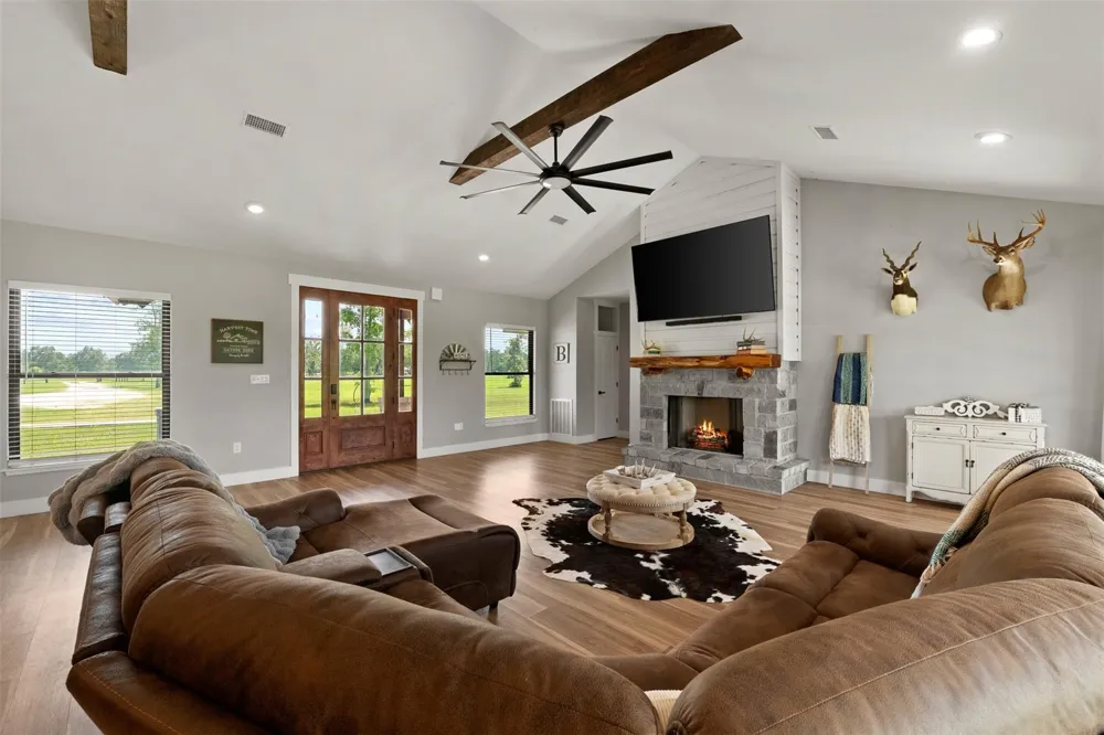565 Brushy Creek Drive Onalaska, TX 77360