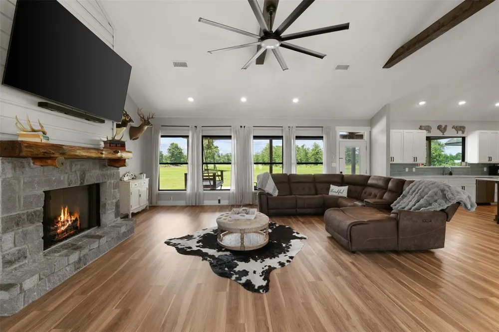 565 Brushy Creek Drive Onalaska, TX 77360