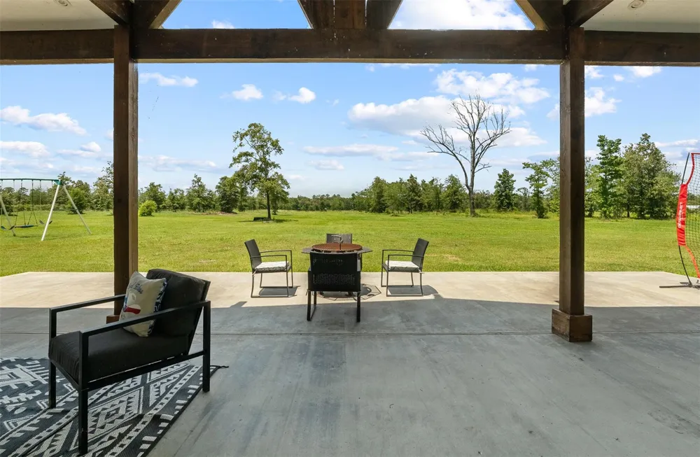 565 Brushy Creek Drive Onalaska, TX 77360