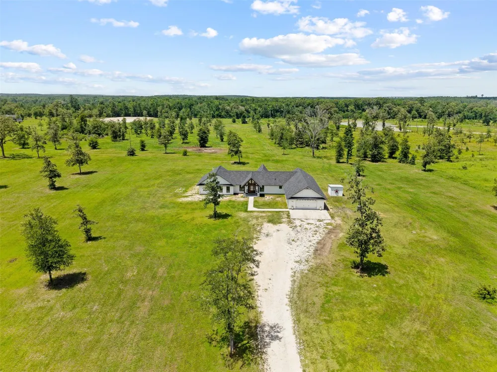 565 Brushy Creek Drive Onalaska, TX 77360