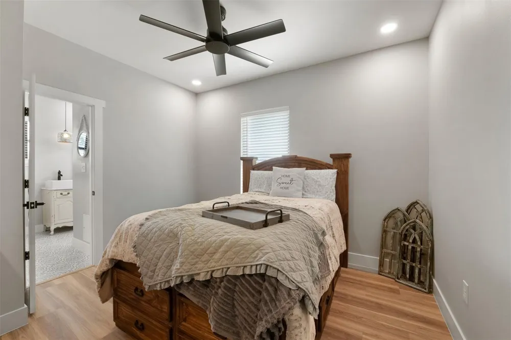 565 Brushy Creek Drive Onalaska, TX 77360