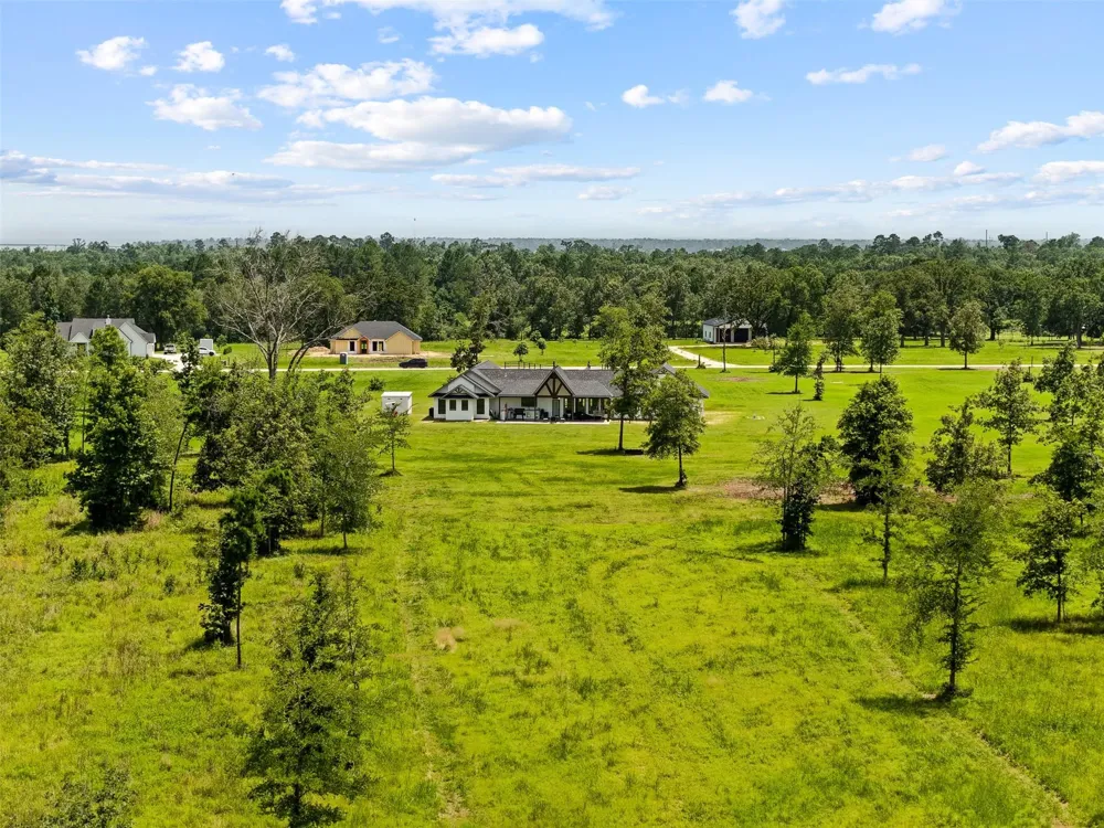 565 Brushy Creek Drive Onalaska, TX 77360