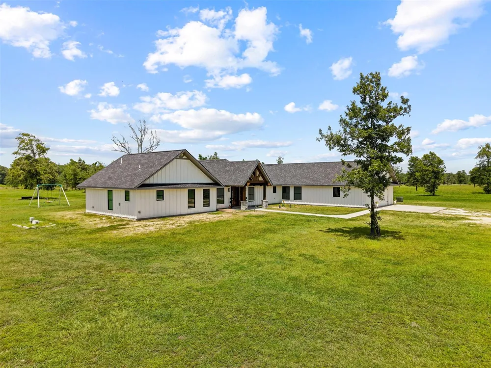 565 Brushy Creek Drive Onalaska, TX 77360