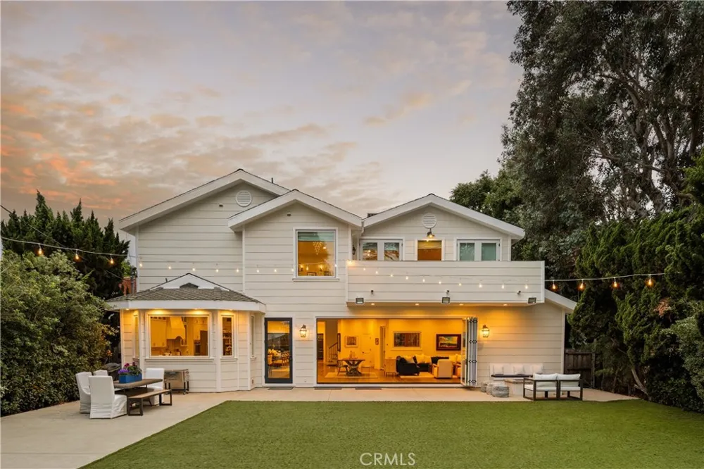 6415 Riggs Los Angeles, CA 90045