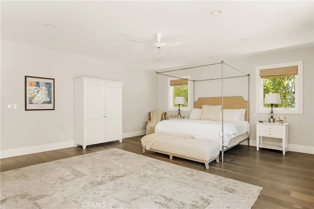 6415 Riggs Los Angeles, CA 90045