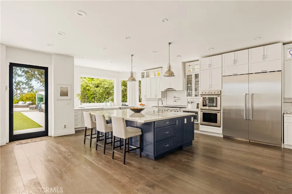 6415 Riggs Los Angeles, CA 90045