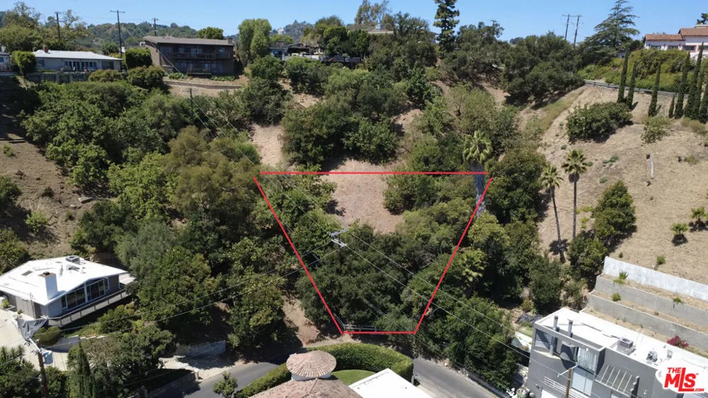 3701 Avenida Del Sol Studio City, CA 91604