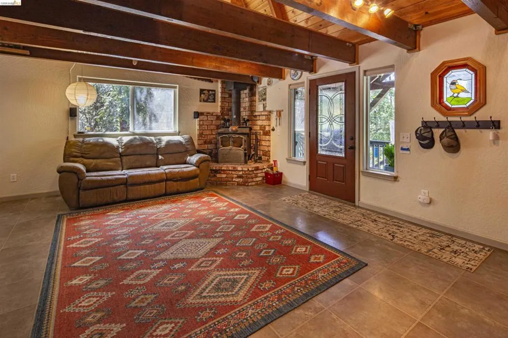 16643 Saddle Ct Sonora, CA 95370