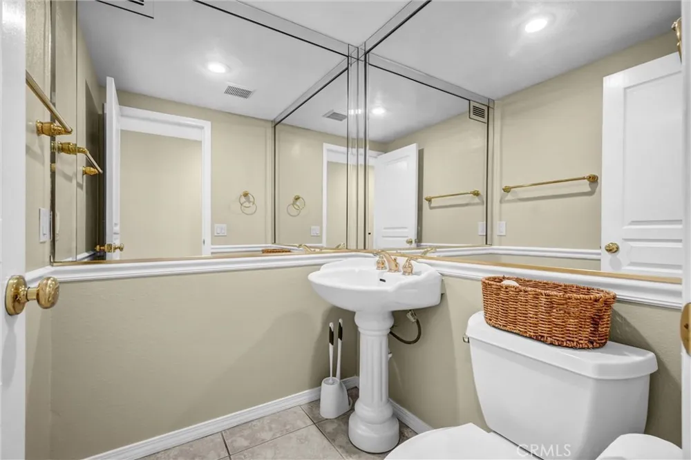 10462 Rio Grande Court Fountain Valley, CA 92708