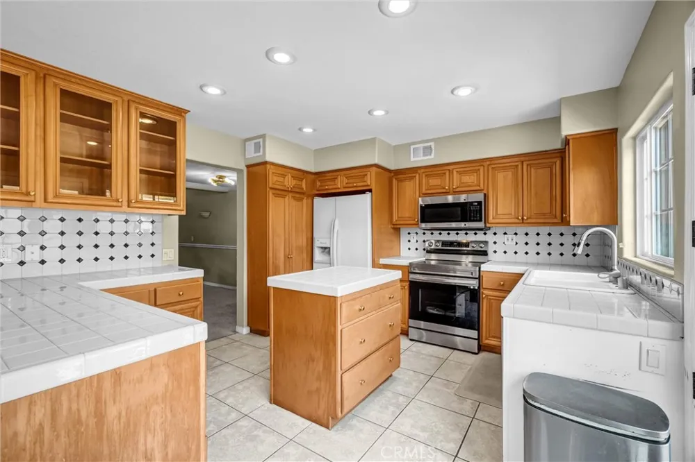 10462 Rio Grande Court Fountain Valley, CA 92708