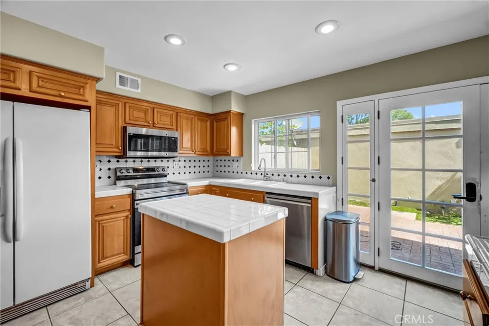 10462 Rio Grande Court Fountain Valley, CA 92708