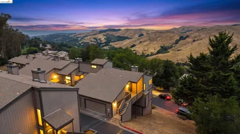 201 Vista Heights Rd