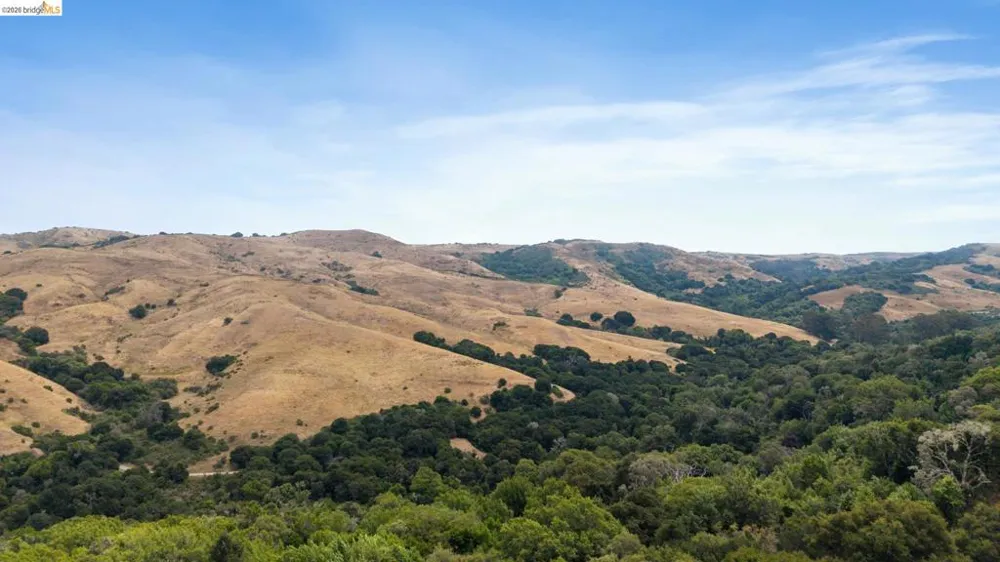 201 Vista Heights Rd El Cerrito, CA 94530