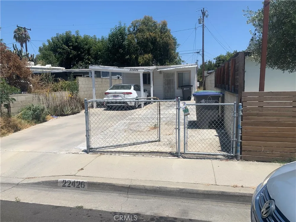 22426 Devlin Hawaiian Gardens, CA 90716