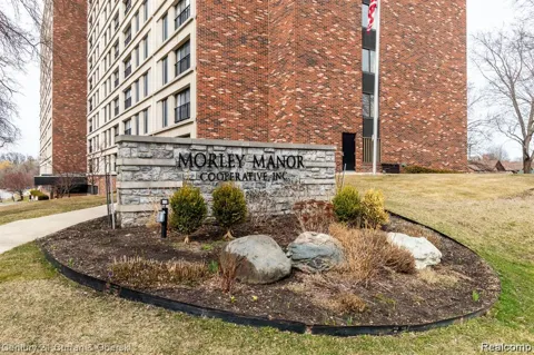 21800 Morley Avenue #403