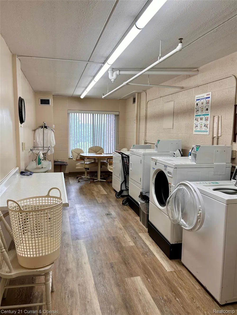 21800 Morley Avenue #403 Dearborn City, MI 48124