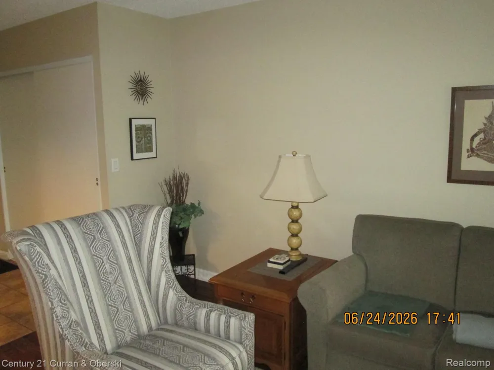21800 Morley Avenue #403 Dearborn City, MI 48124