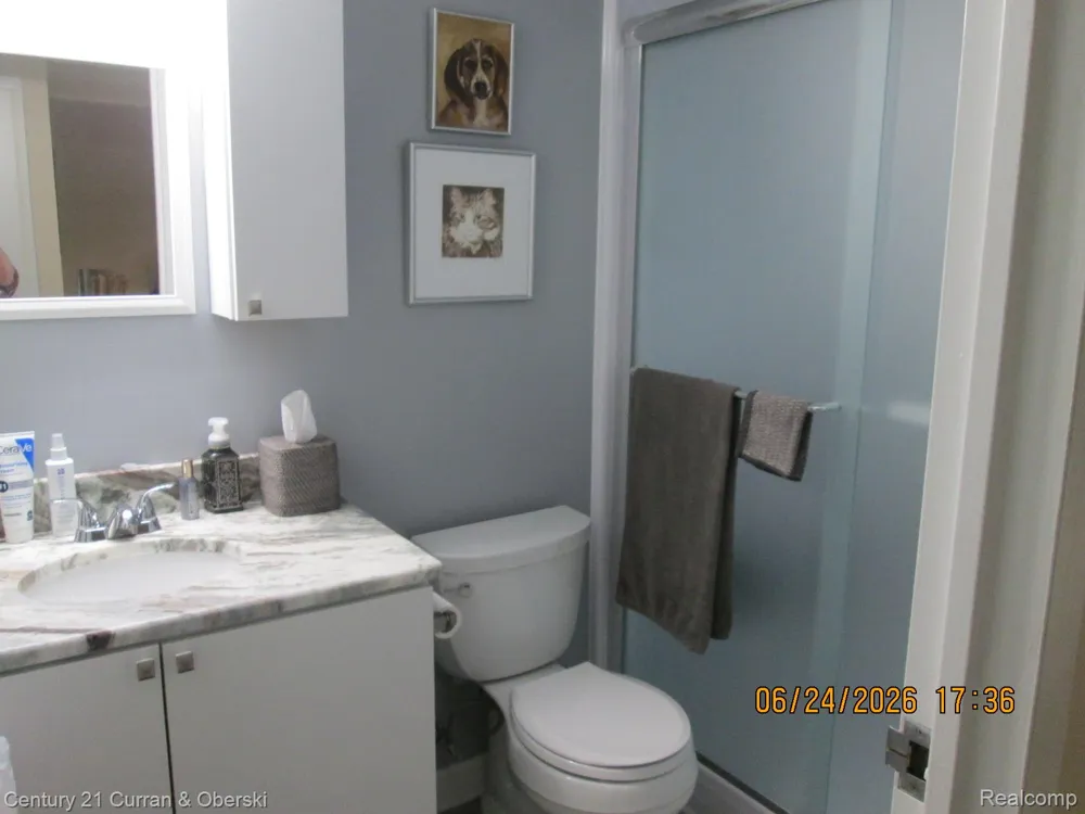 21800 Morley Avenue #403 Dearborn City, MI 48124