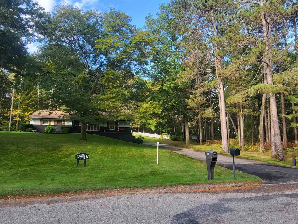 6753 Roanoak Drive Oscoda Charter Township, MI 48750