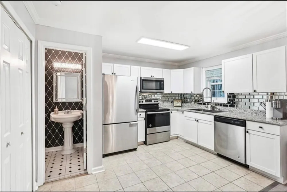 204 Summer Place Norcross, GA 30071