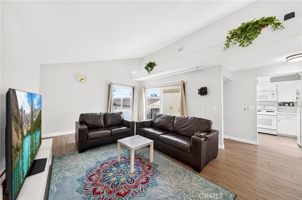 5475 Twin Lakes Cypress, CA 90630