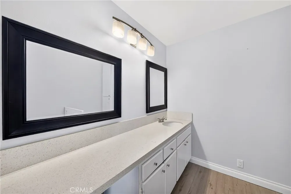 5475 Twin Lakes Cypress, CA 90630