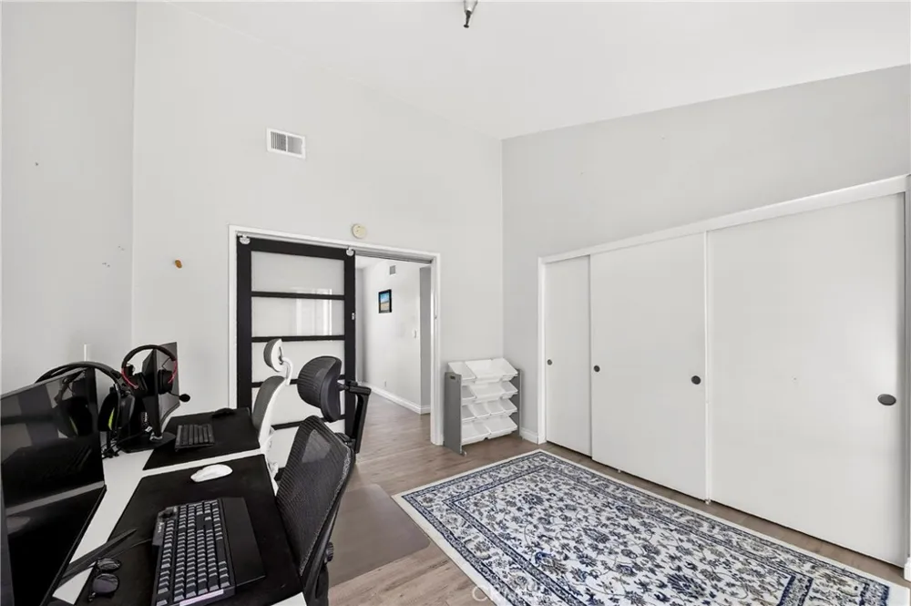 5475 Twin Lakes Cypress, CA 90630