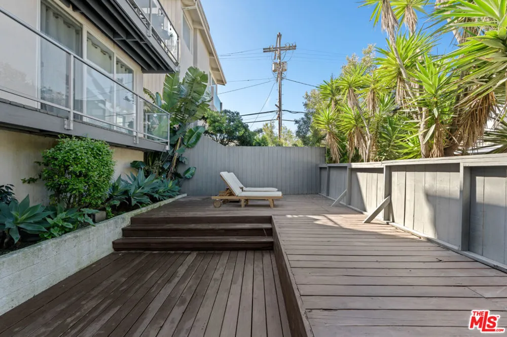 18 Privateer Street #3 Marina del Rey, CA 90292