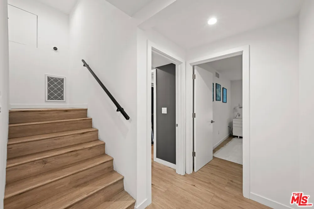 18 Privateer Street #3 Marina del Rey, CA 90292