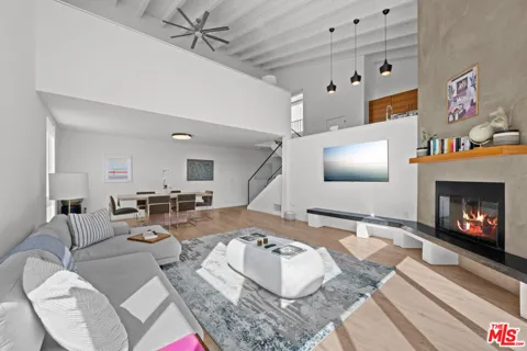 18 Privateer Street #3