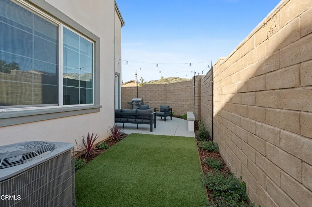509 Snowdrop Lane Santa Paula, CA 93060